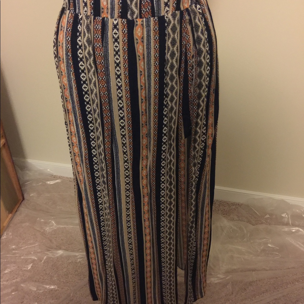 Fireflytrend maxi with shorts and slit